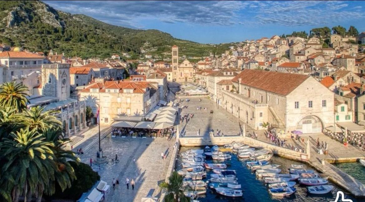 Apartment Bozo Hvar Town Exterior photo